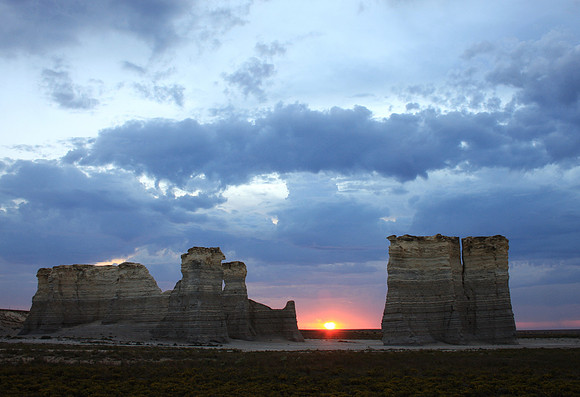 Autumn Sunrise at Monument rocks