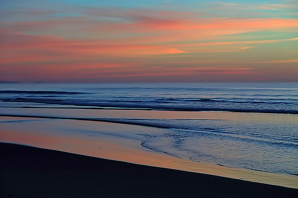 Bill Fales, Sunrise Beach Reflection